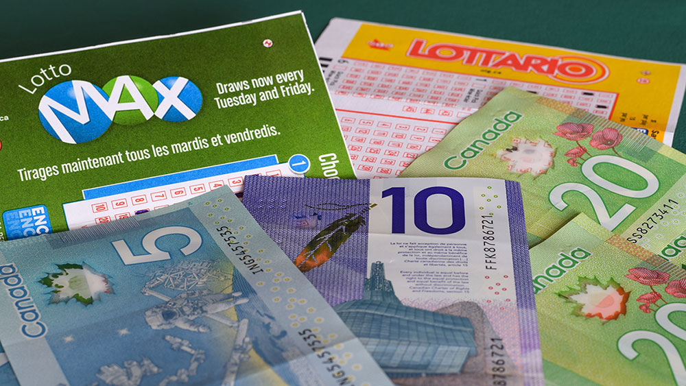 Canada : un montréalais gagne 50 millions de dollars au loto et continue son travail de chauffeur !